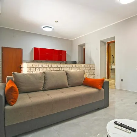 Ferienwohnung Fuer 4 Personen Ca 55 Qm In Pula, Istrien Istrische Riviera - B62498 Apartment