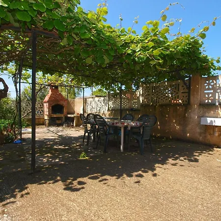 Apartment Ferienwohnung Fuer 4 Personen Ca 55 Qm In Pula, Istrien Istrische Riviera - B62498 *
