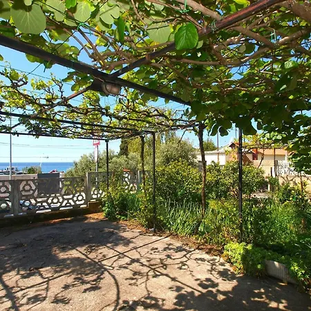 Apartment Ferienwohnung Fuer 4 Personen Ca 55 Qm In Pula, Istrien Istrische Riviera - B62498 Pula
